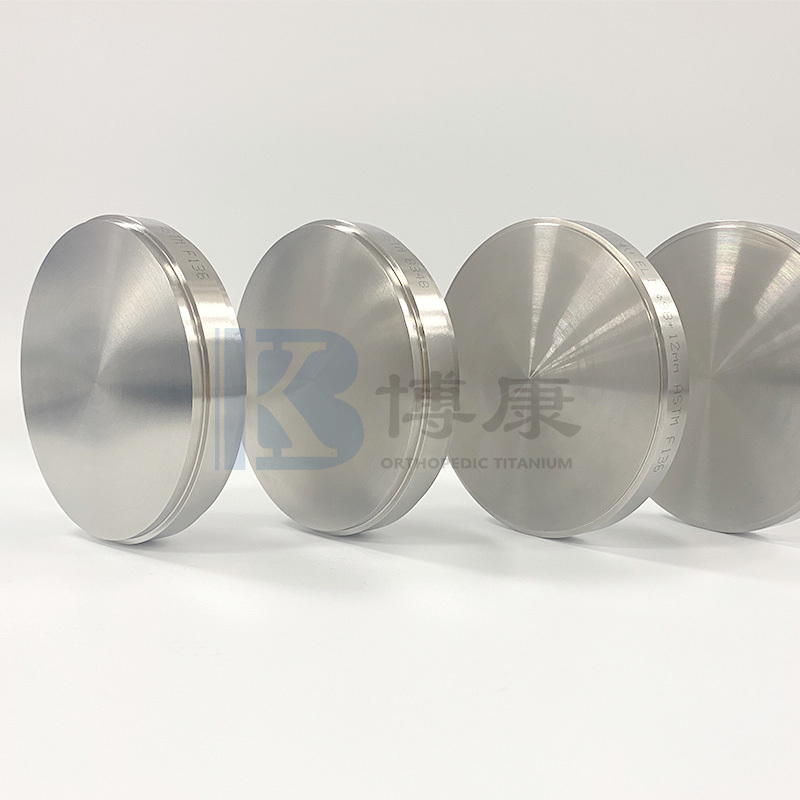 Quid Titanium Alloy Disci reshape salus signa dentalis restitutiones cum biocompatibility?